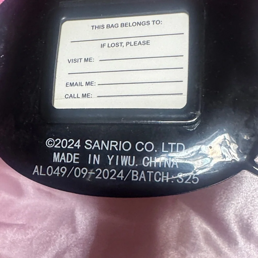 NEW Hello Kitty Pink and White Luggage Tags